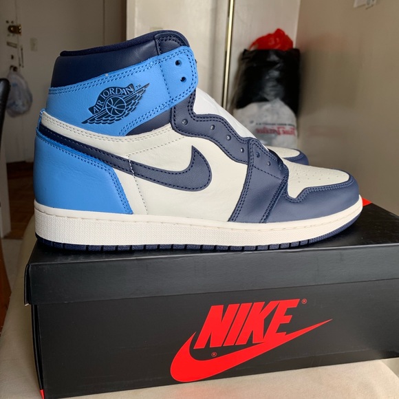 Nike Air Jordan 1 High “UNC” - Picture 3 of 5